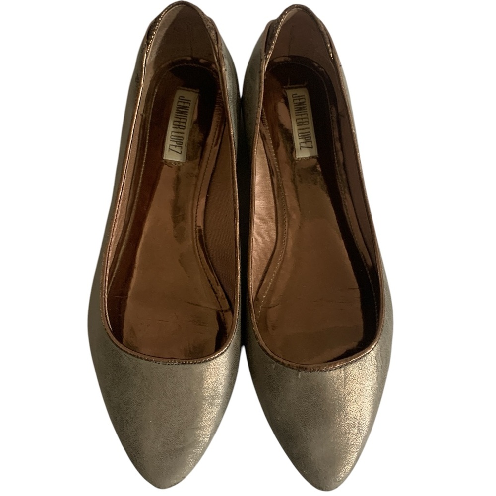 Jennifer Lopez Gold Ballet Flats Elegant and Comfortable 9